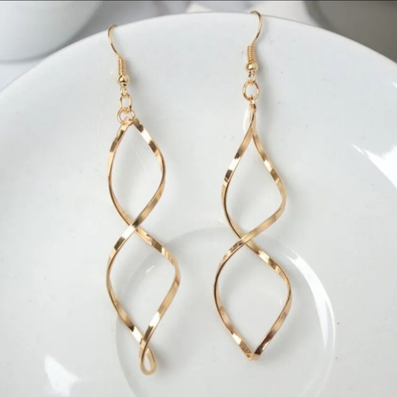 Fashion Drop Earrings (85) - Picture 2 of 3